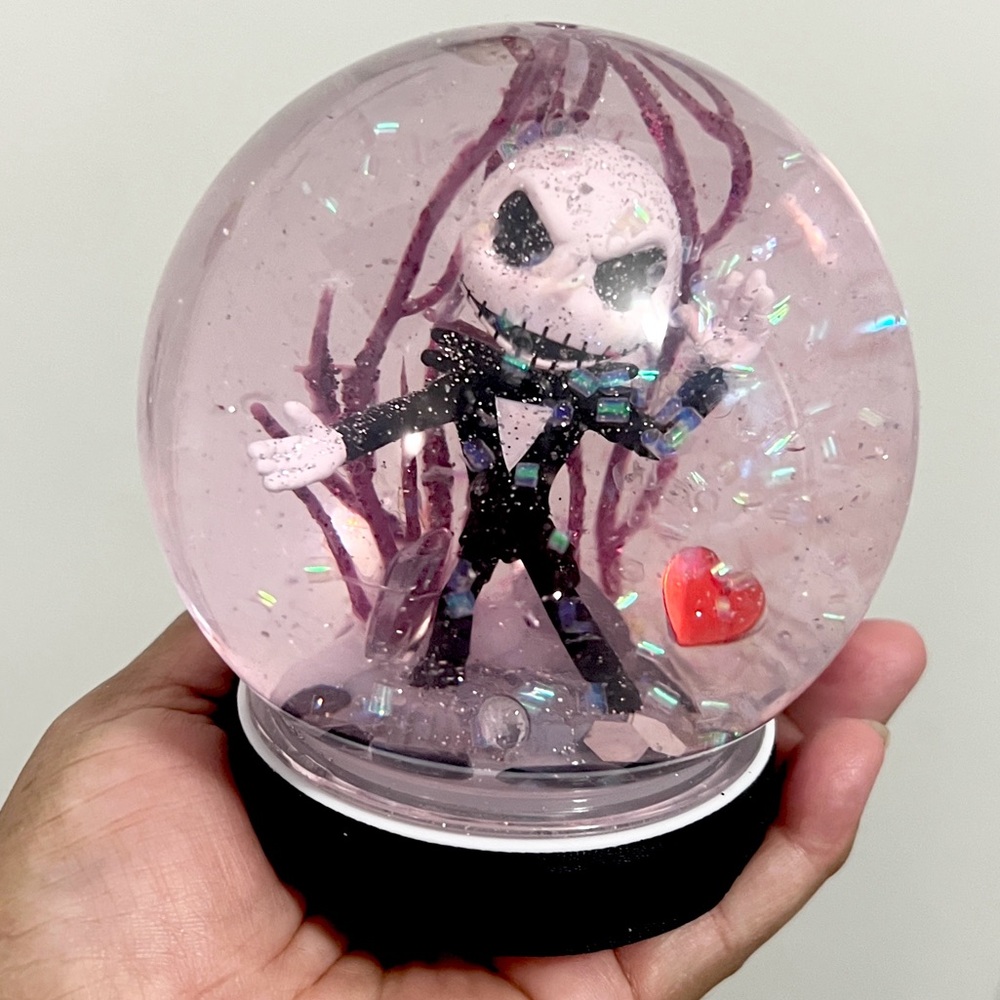 JACK SKELLINGTON Snow Globe